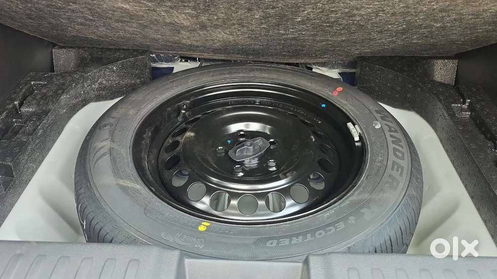 Maruti Brezza Zxi 2026