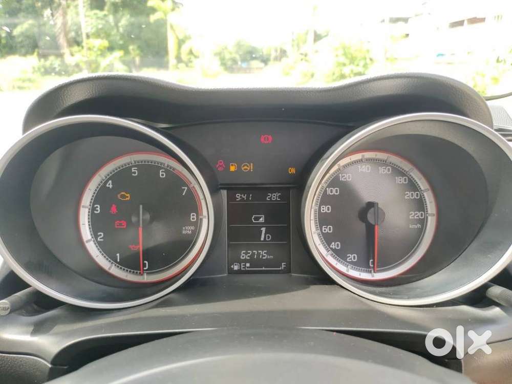 Maruti Suzuki Swift Amt Zxi, 2018, Petrol