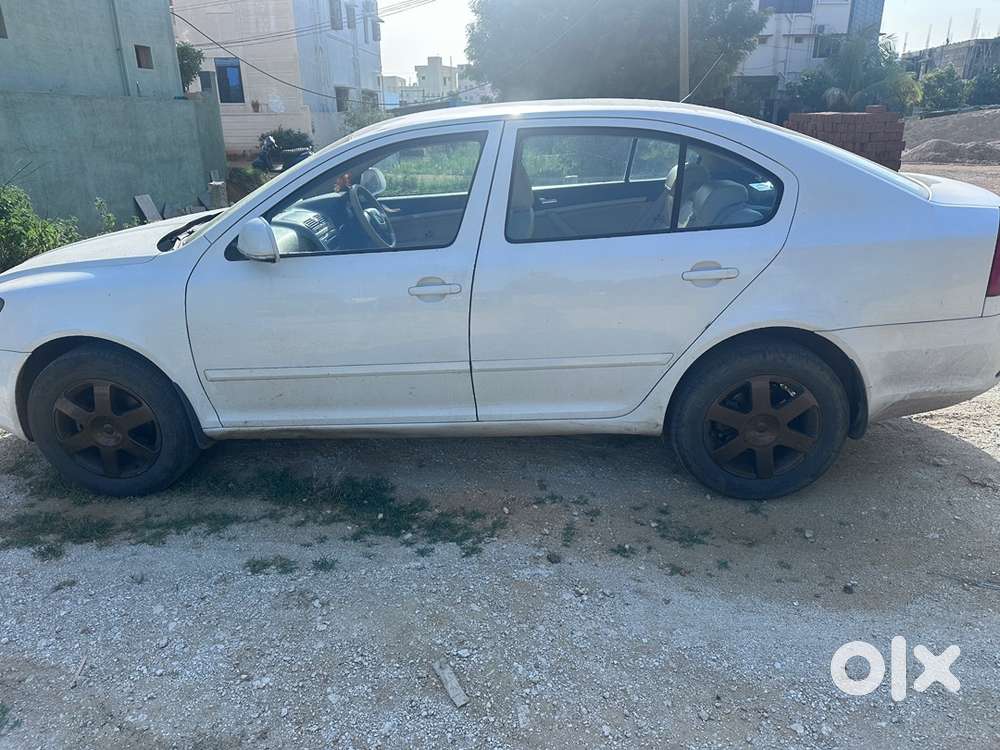 Skoda Laura Ambition 2011