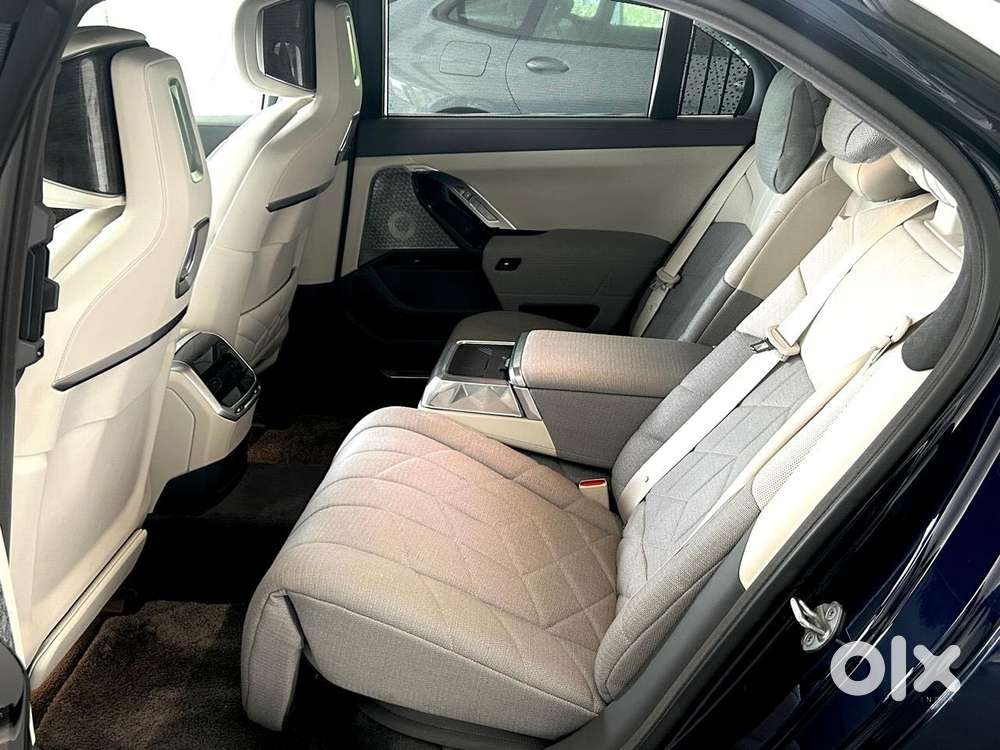 Bmw I7 M70 Xdrive, 2024, Electric