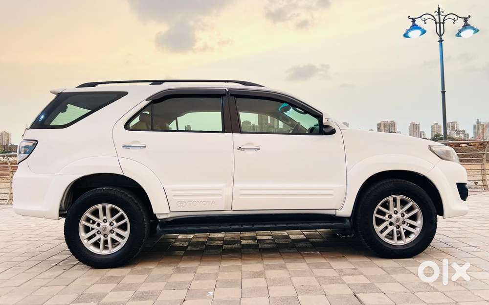 Toyota Fortuner 3.0 4x4 Manual, 2012, Diesel