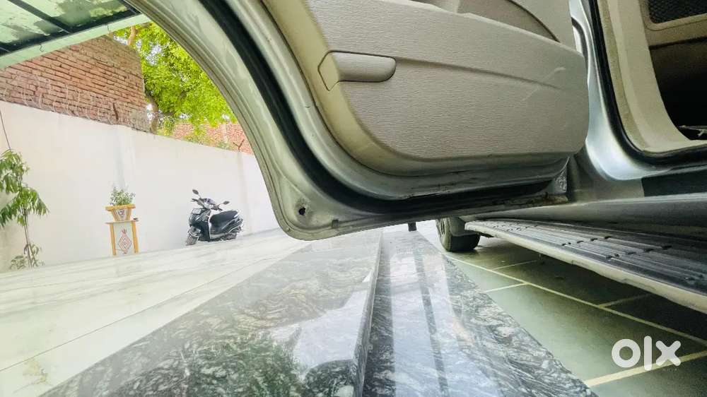 Mahindra Xuv500 2016 Diesel 81000 Km Driven