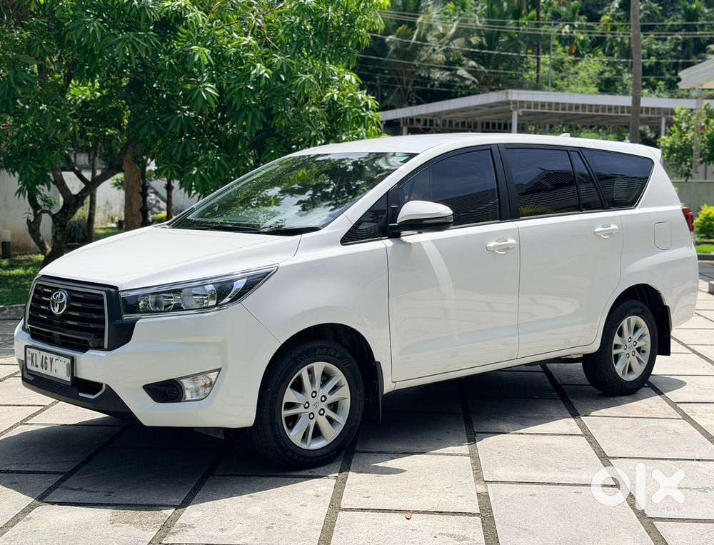 Toyota Innova Crysta 2.4 G Plus Mt 7 Str, 2023, Diesel