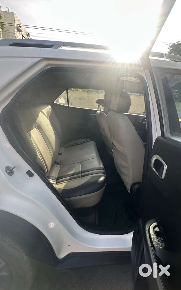 Hyundai Venue Sx Mt, 2022, Diesel