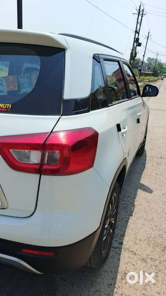 Maruti Suzuki Brezza 1.5 Zxi Plus At Smart Hybrid, 2022, Petrol