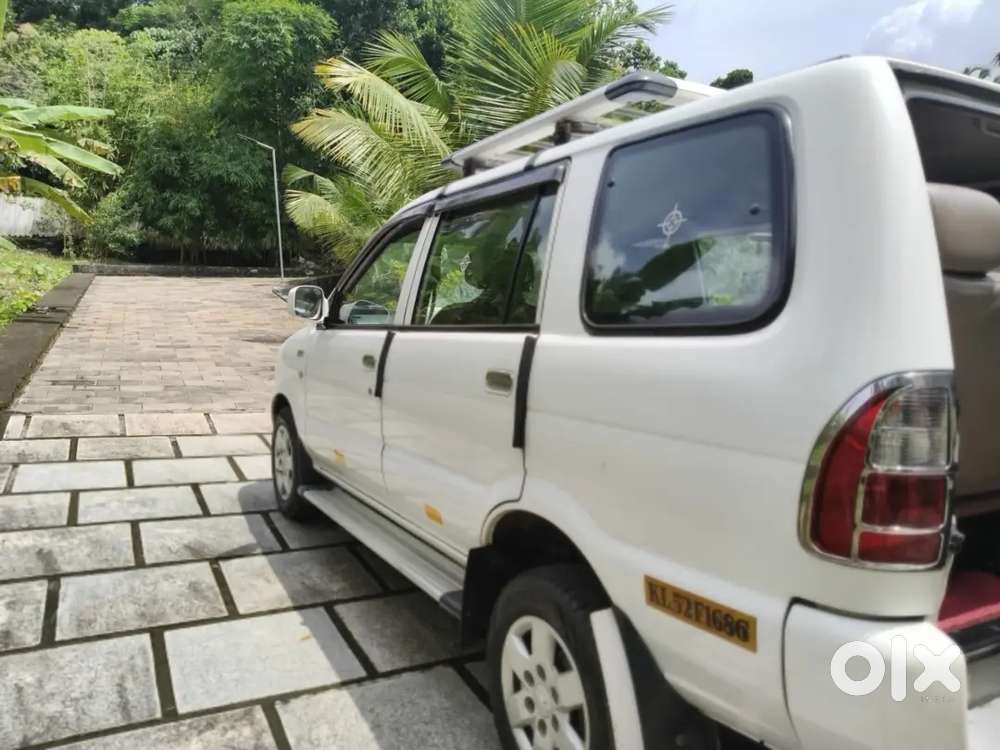 Chevrolet Tavera Neo 3 Ls 7 2013- Well Maintained Taxi
