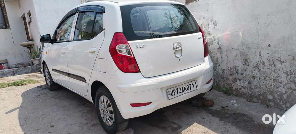Hyundai I10 Sportz, 2016, Petrol