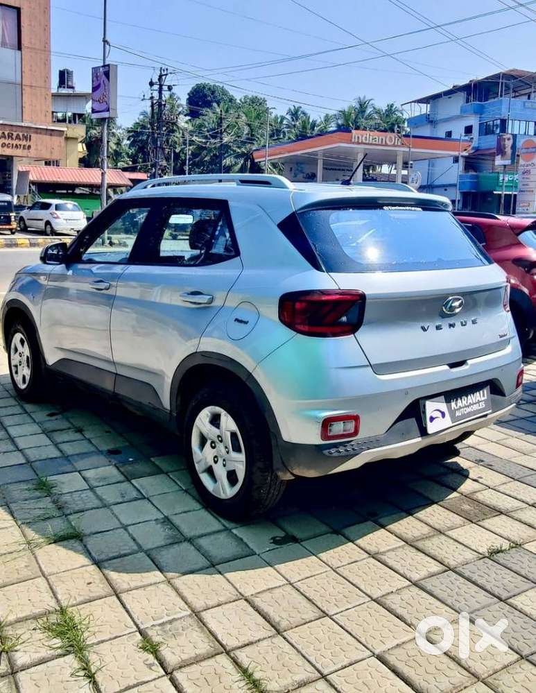 Hyundai Venue S Turbo, 2019, Petrol