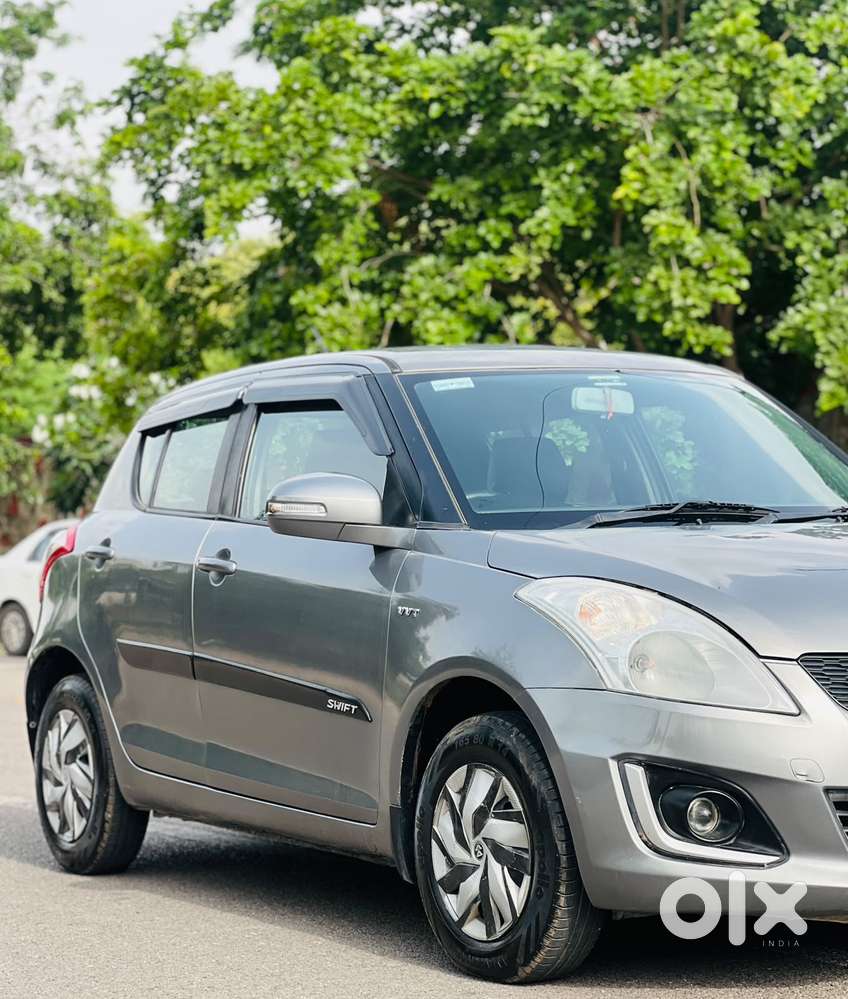 Maruti Suzuki Swift Vxi + Manual, 2017, Petrol