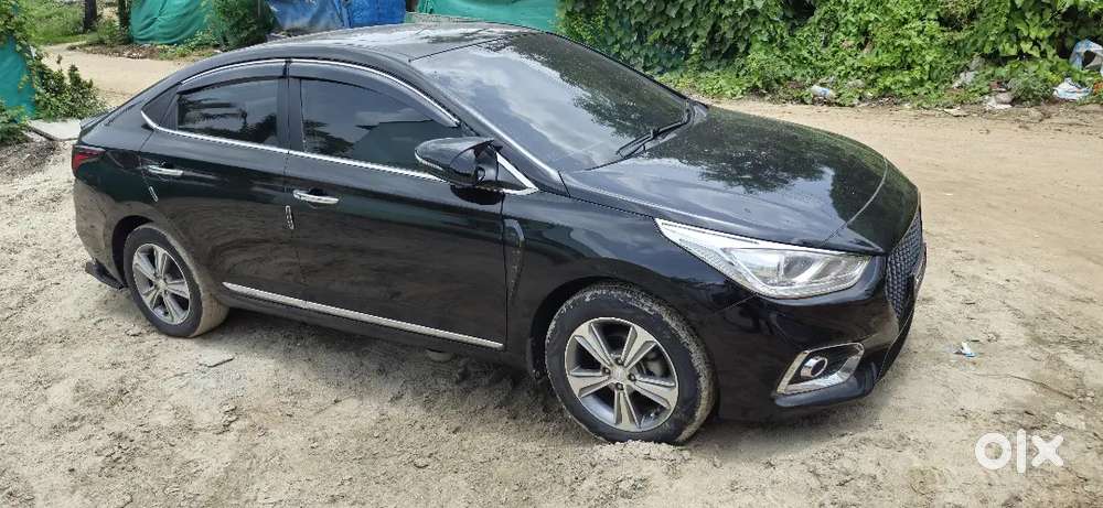 Hyundai Verna 2018 Petrol 65000 Km Driven
