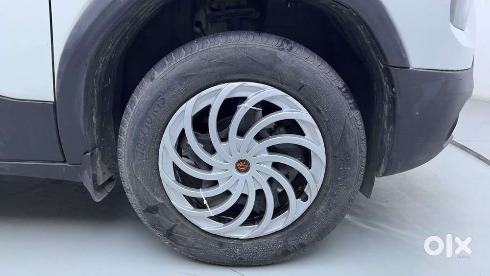 Tata Punch Accomplished, 2023, Petrol