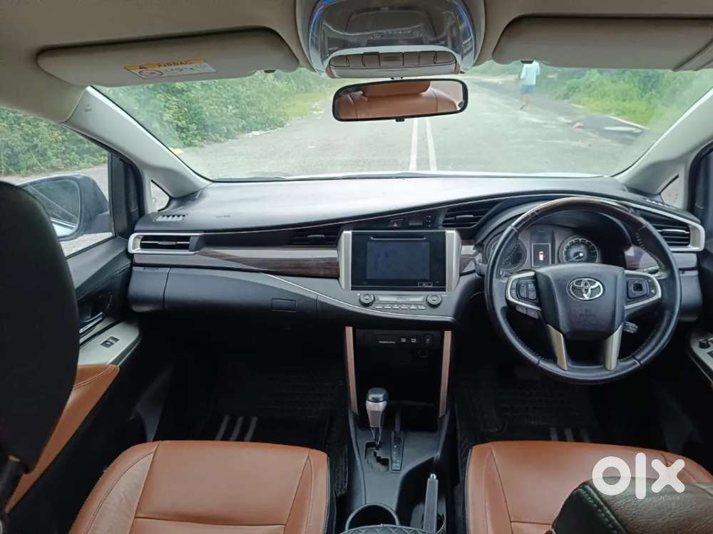 Toyota Innova Crysta 2.8 Zx At 7 Seater, 2019, Diesel