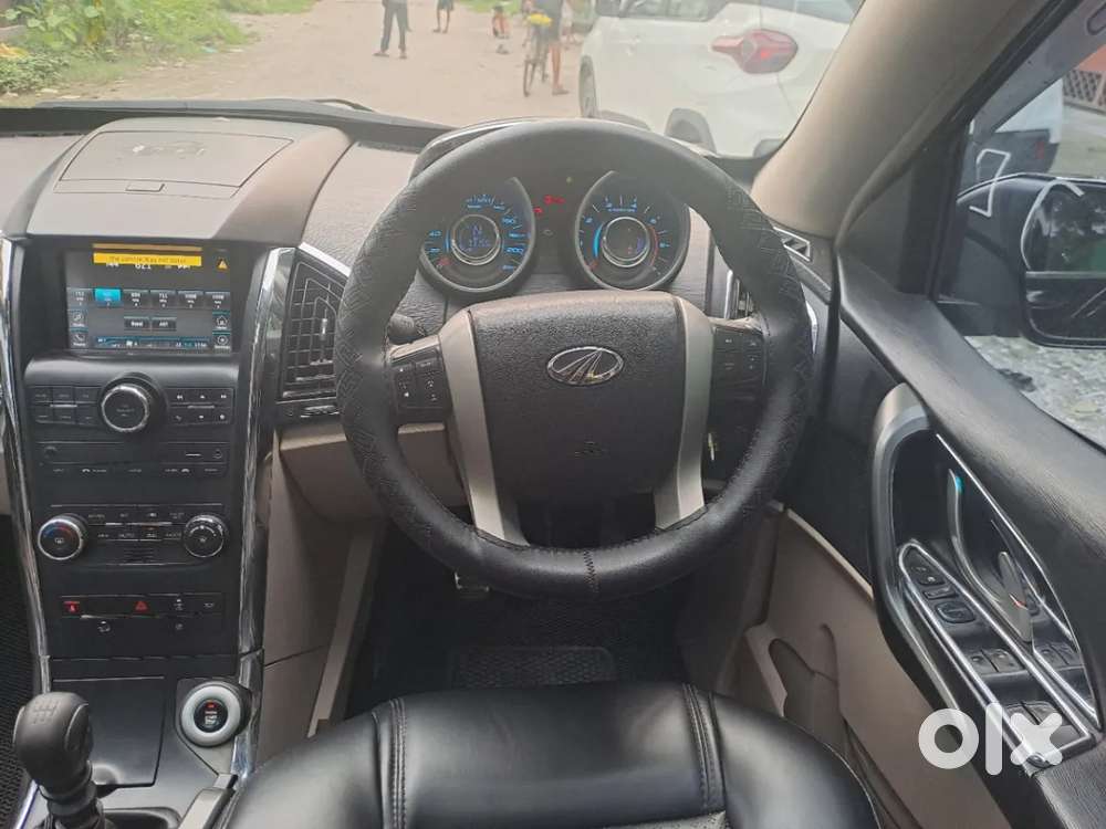 Mahindra Xuv500 At W10 Fwd, 2016, Diesel