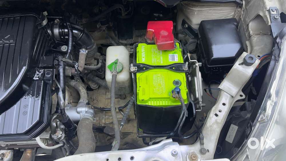 Maruti Suzuki Ritz Vxi, 2013, Petrol