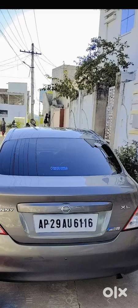 Nissan Sunny 2012 Diesel 120000 Km Driven