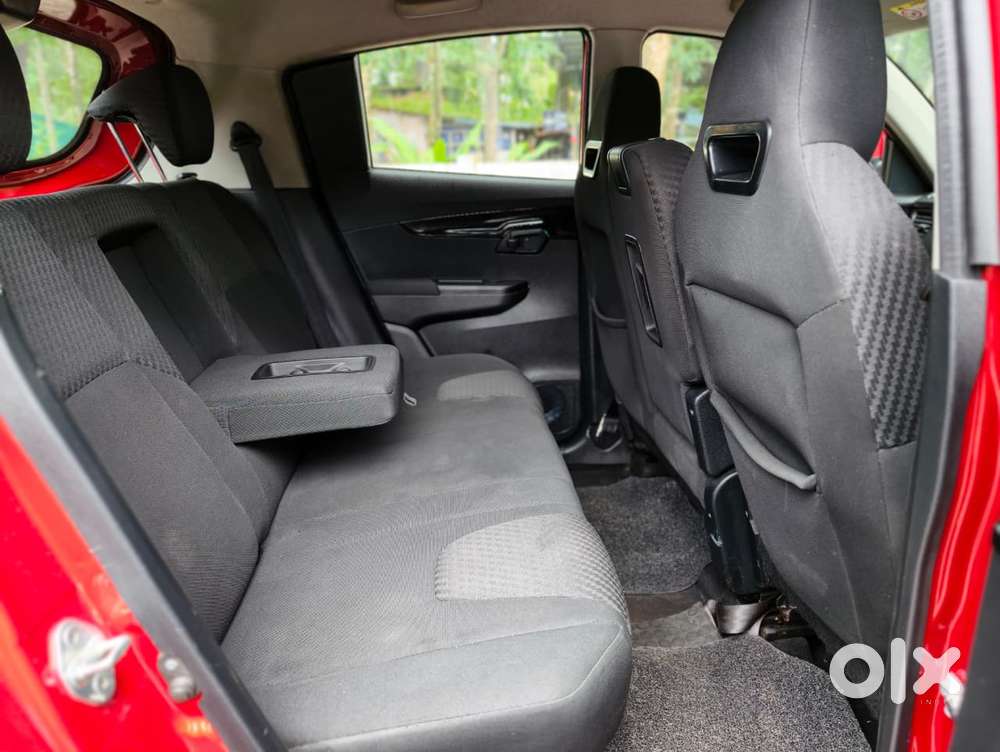 Mahindra Kuv 100 Mahindra-kuv-100-d75-k8, 2018, Diesel