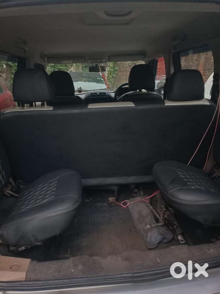 Mahindra Tuv 300 T4 Plus, 2017, Diesel