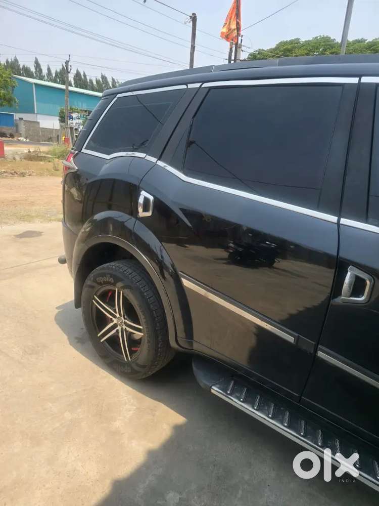 Mahindra Xuv500 2018 Diesel 130000 Km Driven