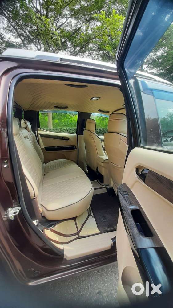 Isuzu V-cross Z Prestige 4x4 Mt, 2017, Diesel