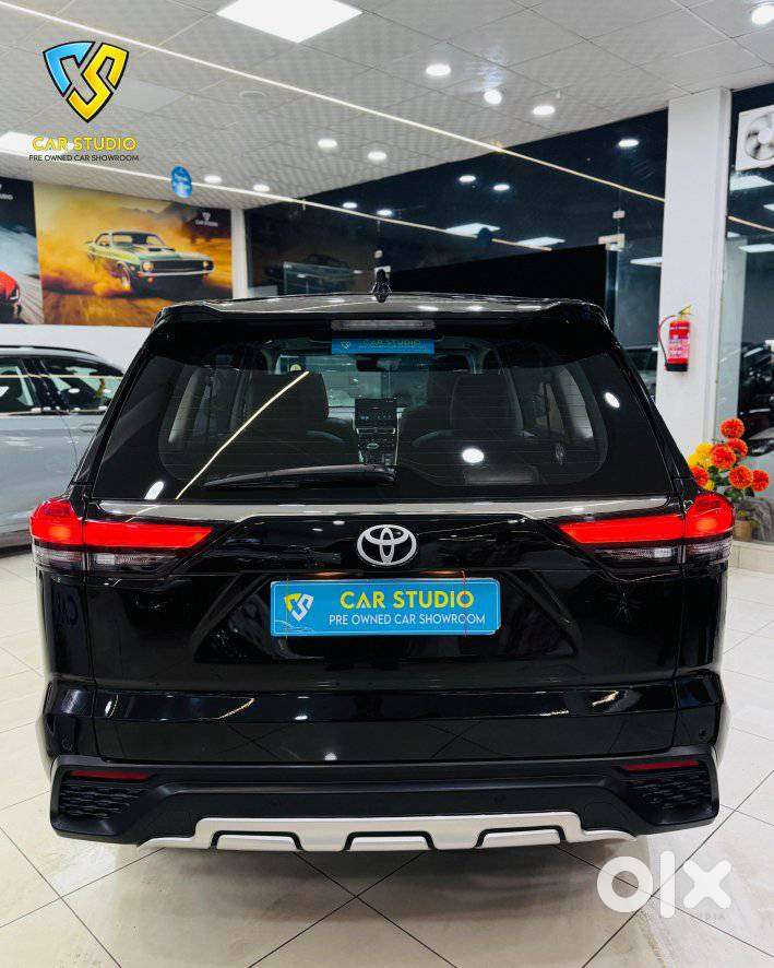 Toyota Innova Hycross 2.0 Zx Hybrid 7 Str, 2024