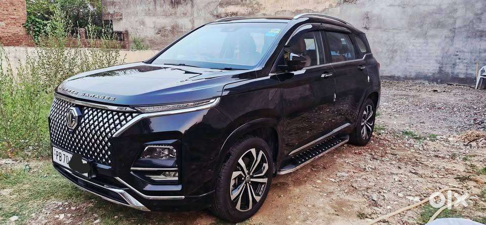 Mg Hector Plus 2024 Petrol Luxury Car For Family And Business Man