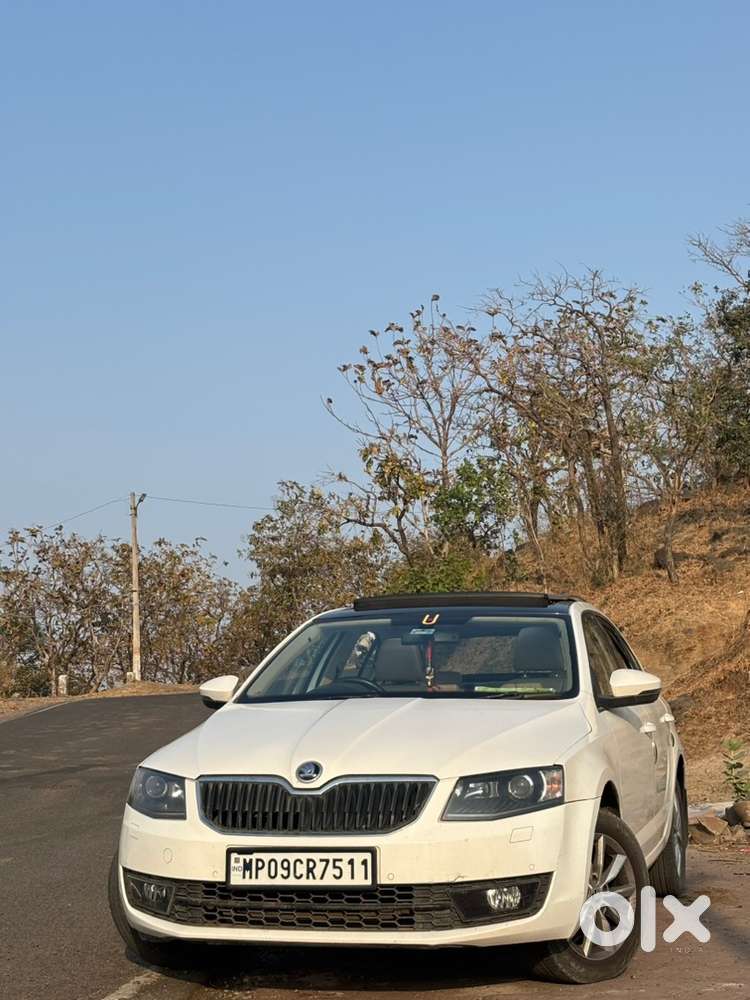 Skoda Octavia 2015 Diesel 76000 Km Driven