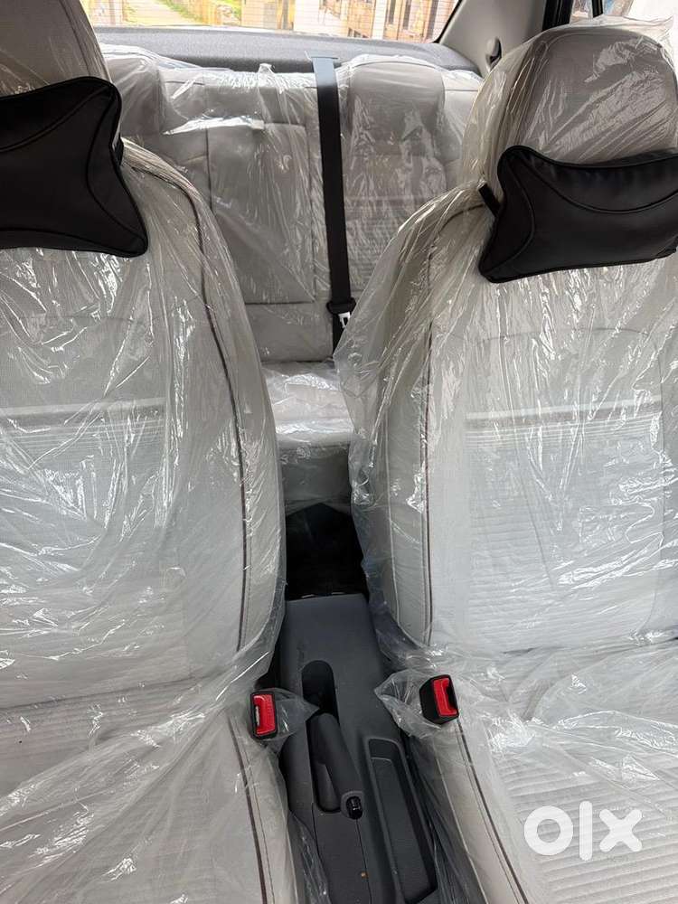 Hyundai Aura 2026 Petrol 4000 Km Driven