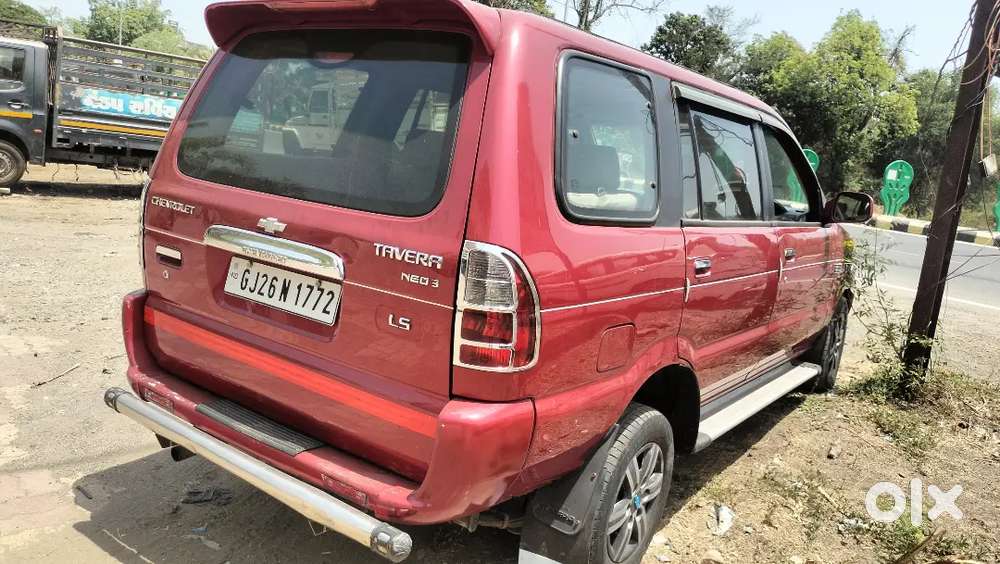 Chevrolet Tavera Neo 2012