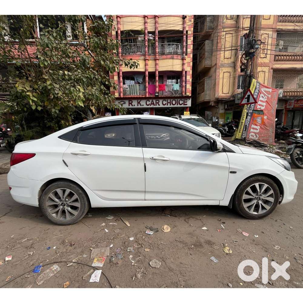 Hyundai Verna Fluidic 1.6 Vtvt Sx, 2014, Petrol