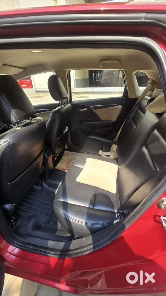 Honda Jazz Vx Petrol Manual Dec-2019 Odo-43600 Kms