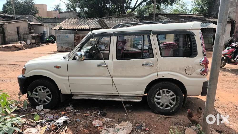 Mahindra Scorpio 2013