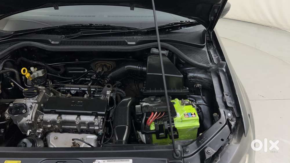 Volkswagen Polo 2009-2013 Petrol Highline 1.2l, 2016, Petrol