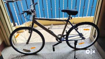 Hybrid best sale city bike