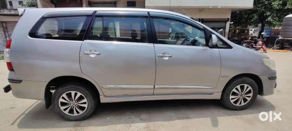 Toyota Innova 2.5 Vx 2015