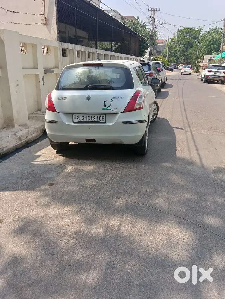Maruti Suzuki Swift 2015 Diesel 105000 Km Driven