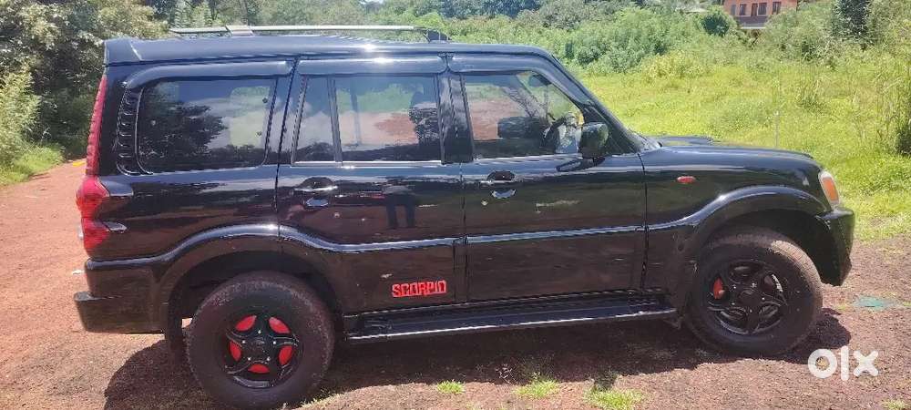 Mahindra Scorpio Classic 2010