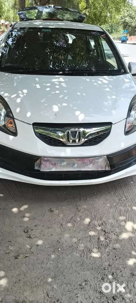 Honda Brio 2016