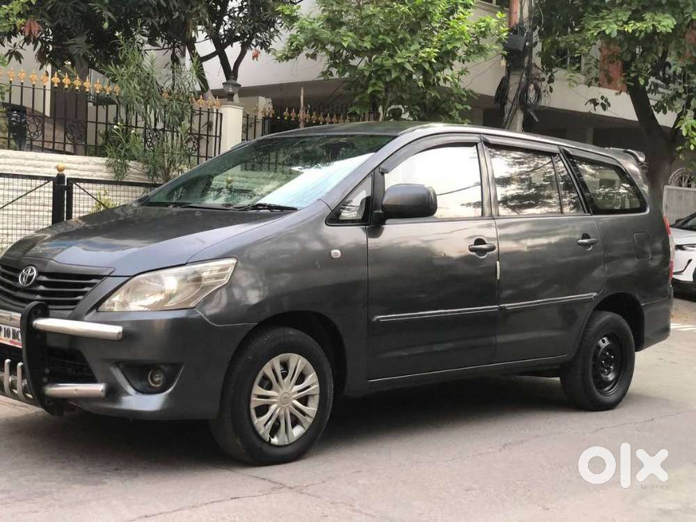 Toyota Innova 2012-2013 2.5 E Diesel Ms 8-seater, 2012, Diesel