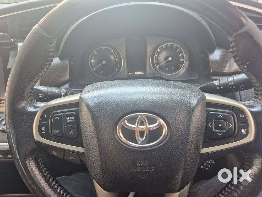 Toyota Innova Crysta 2.8z Automatic, 2017, Diesel