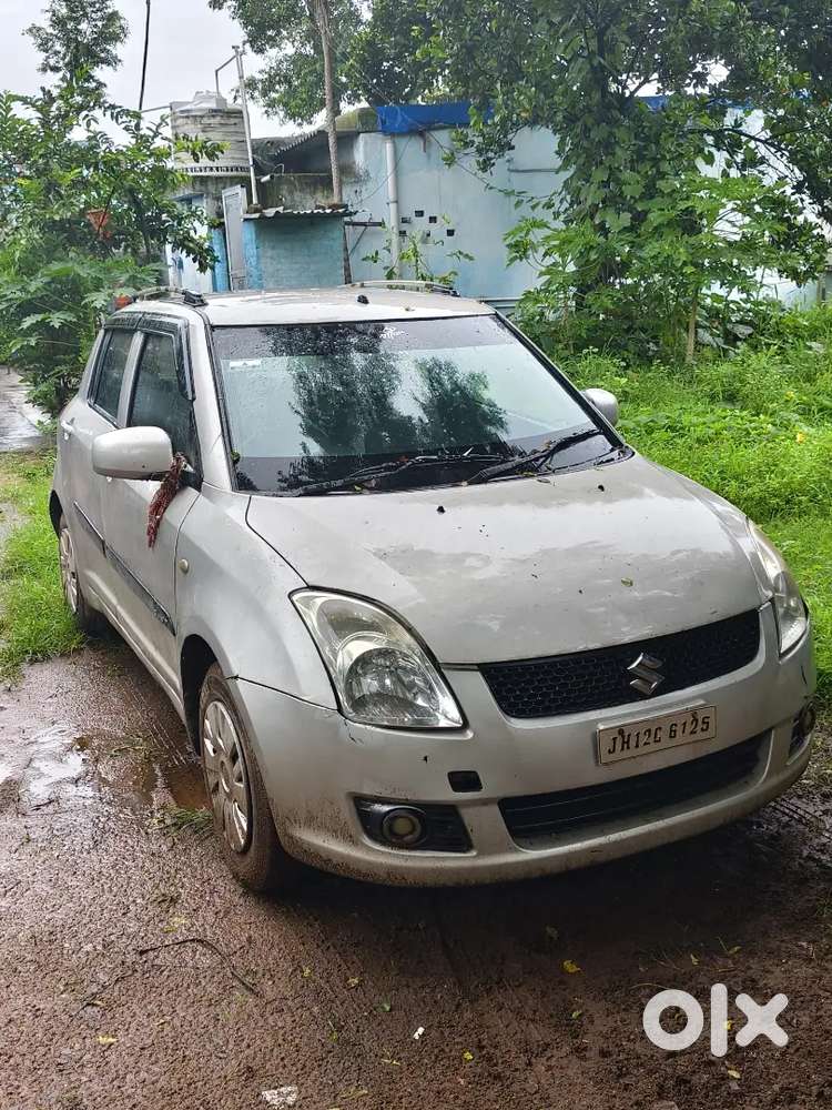 Maruti Suzuki Swift Lxi 2012