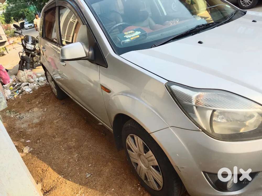 Ford Figo 2011 Diesel 130000 Km Driven