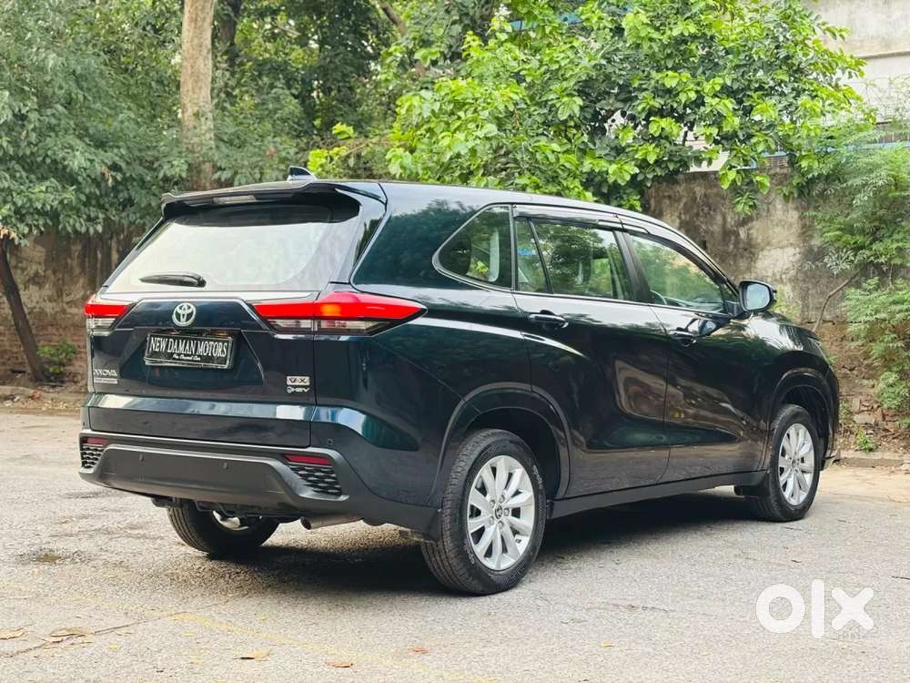 Toyota Innova Hycross 2.0 Vx Hybrid 7 Str, 2025, Petrol