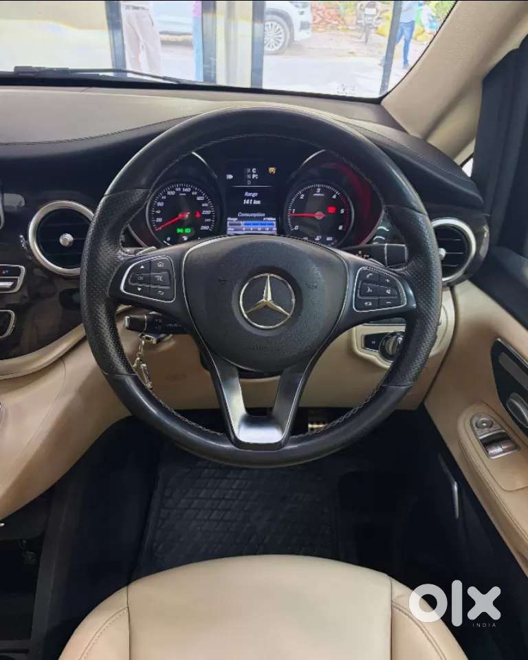 Mercedes-benz V-class 2.1 220 Expression Diesel At, 2019, Diesel