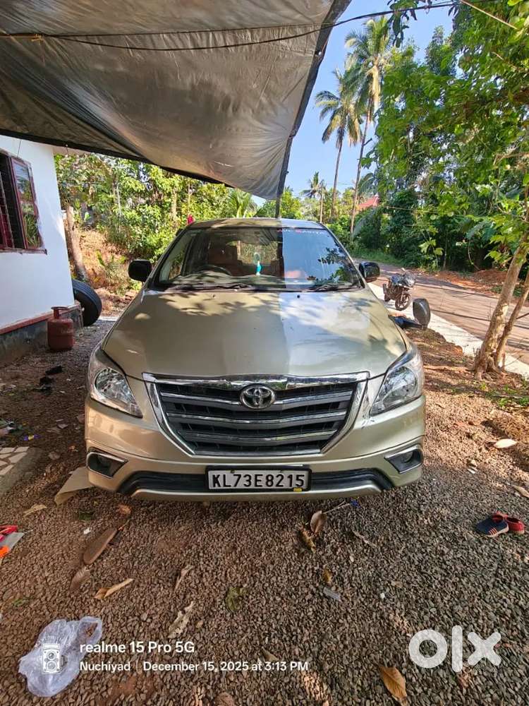Toyota Innova 2013 Diesel 240000 Km Driven