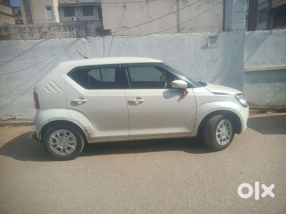 Maruti Suzuki Ignis 2017 Petrol 65000 Km Driven