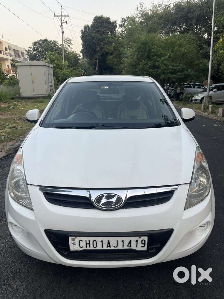 Hyundai I20 1.4 Asta Crdi With Avn, 2011, Diesel