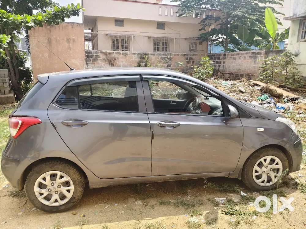 Hyundai Grand I10 2017 Petrol 65000 Km Driven