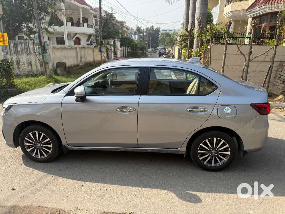 Honda Amaze 1.2 Zx Petrol Cvt 2025