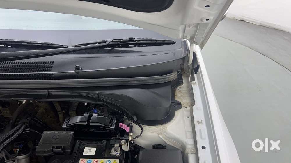 Hyundai Verna 1.5 Sx Petrol Mt, 2025, Petrol