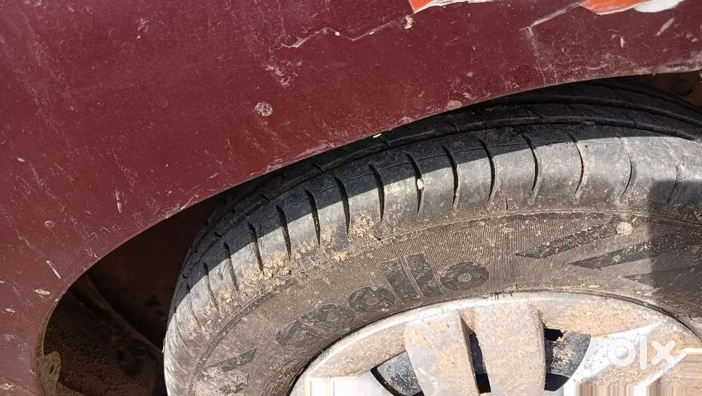 Alto 800 Wine Red Colour